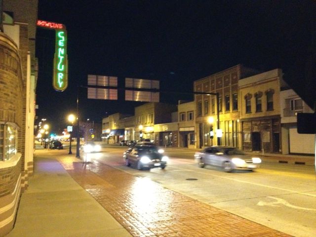 An evening walk in downtown De Pere